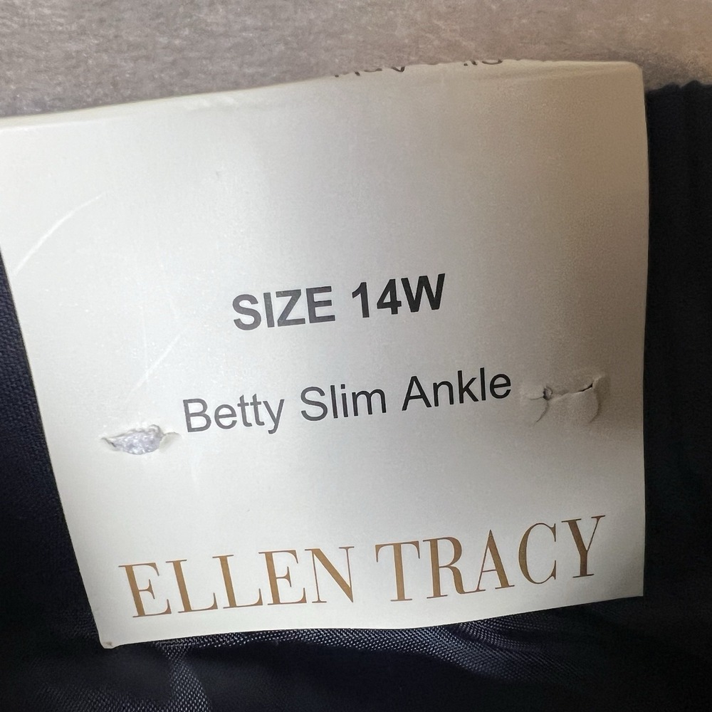 Women's Ellen Tracy Betty Slim Ankle Navy Blue Pants Size 14W - Picture 3 of 8